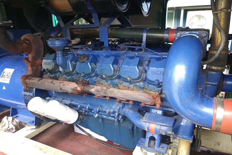 泰州發(fā)電機(jī)租賃公司電話(huà)
